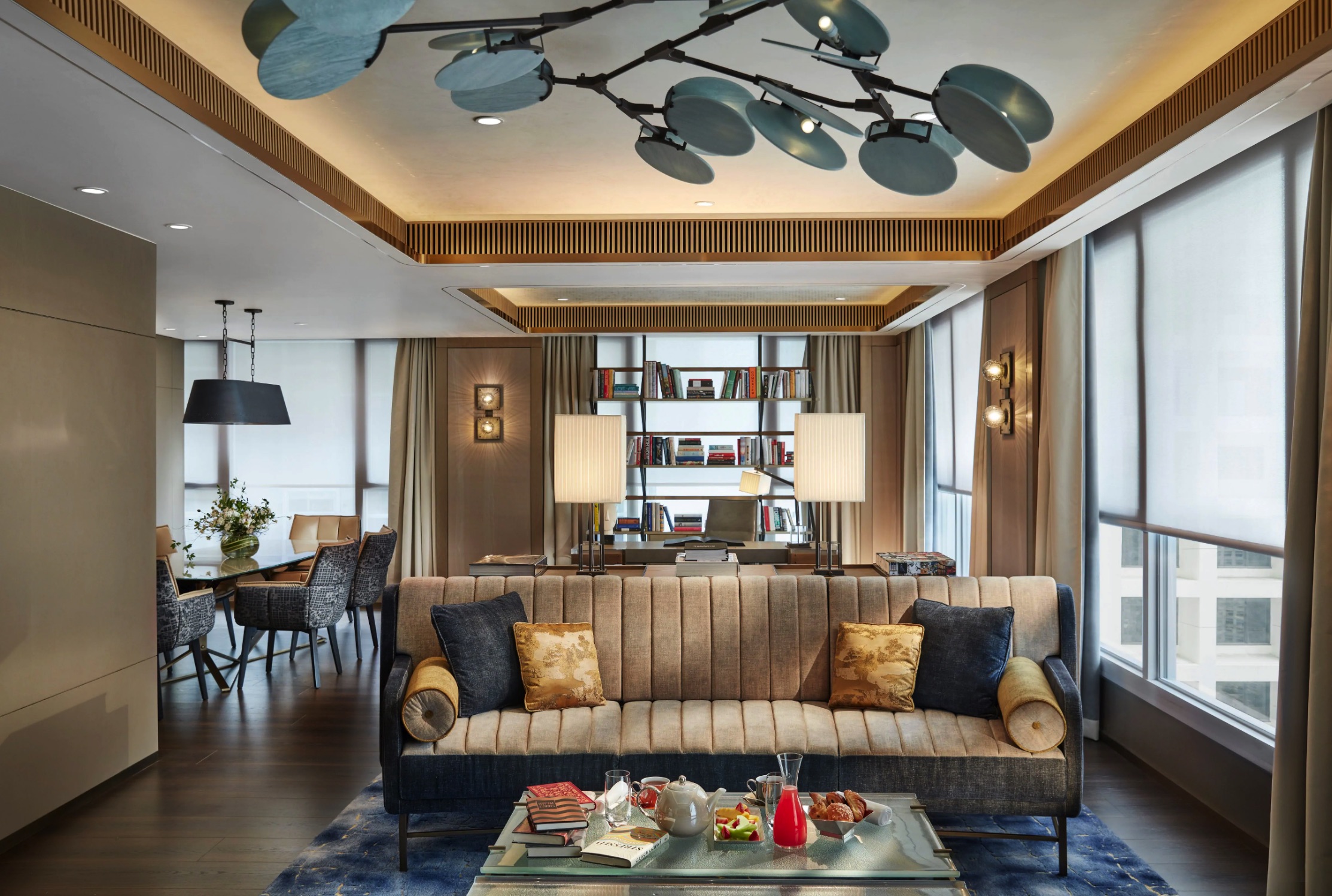 Luxury Star Winner - The Landmark Mandarin Oriental, Hong Kong